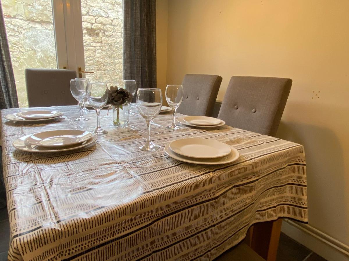 Cosy 3-Bedroom House, Stones Throw To Beach Веймут Екстер'єр фото